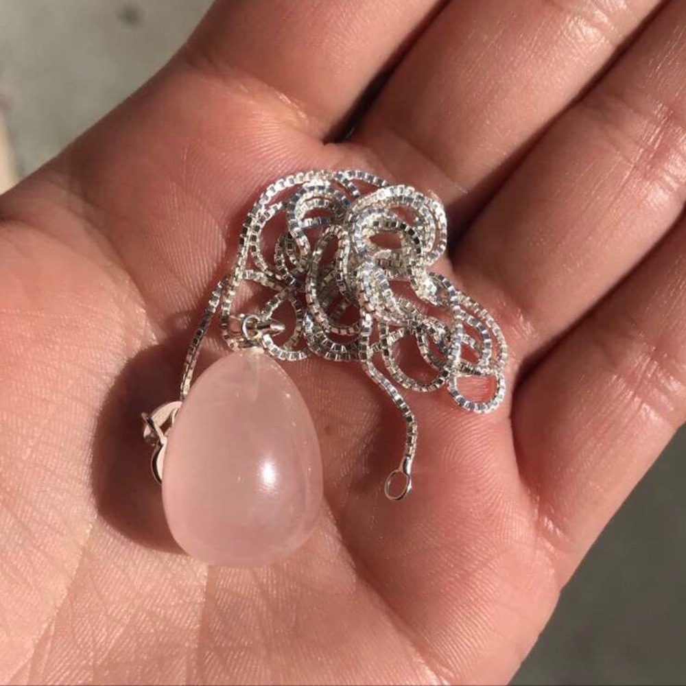 Rose Quartz pendant brand new